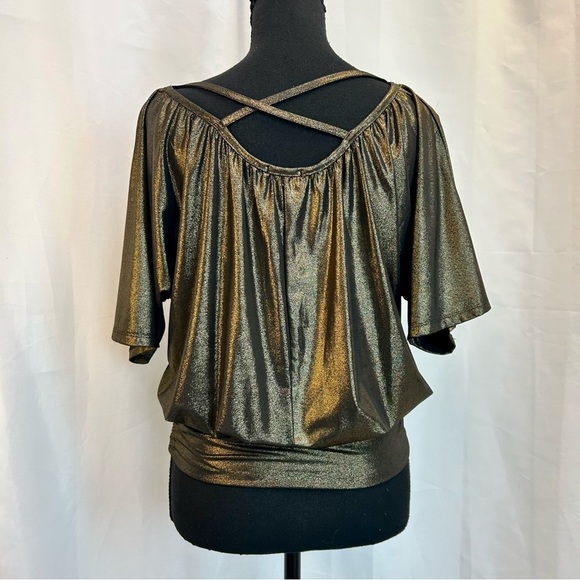 SEDUCTION metallic gold short sleeve ruched crisscross back blouse Sz S - Picture 4 of 10